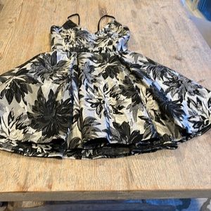 Aqua size 8 cocktail dress